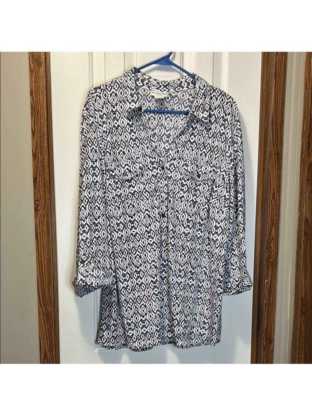 Rebecca Malone Gray and Blue 3/4 Sleeve Button Down Shirt